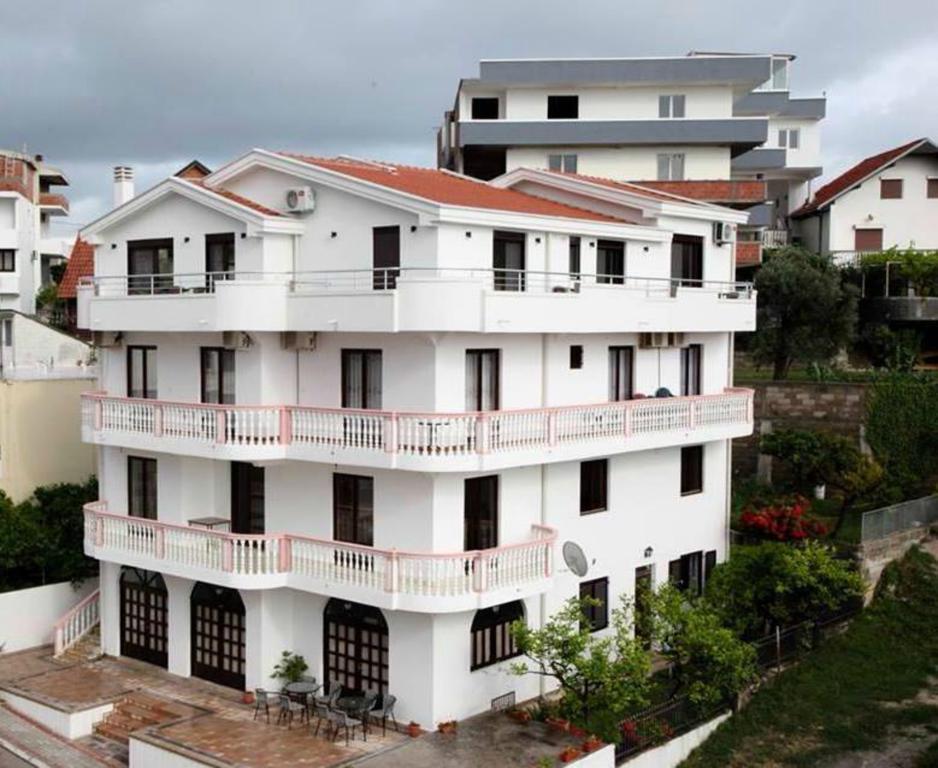 Fimi Apartments Ulcinj Buitenkant foto